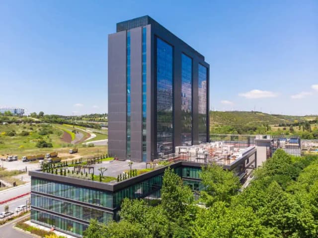 Dr. Salih Onur Basat