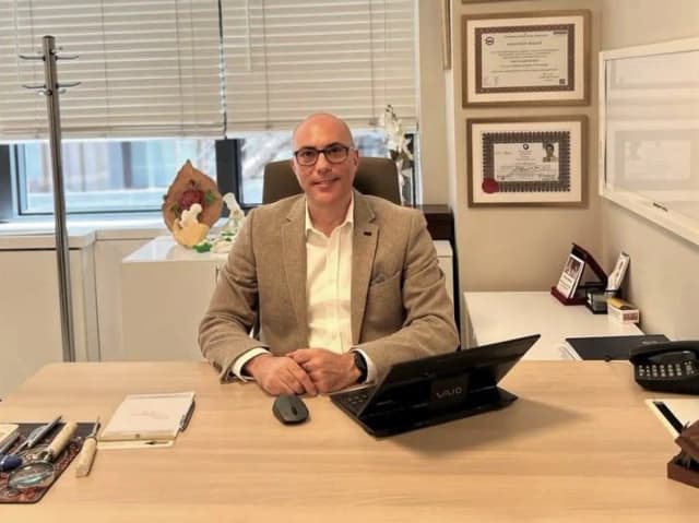 Dr. Gemalmaz - 3D Patient-Specific Orthopedics