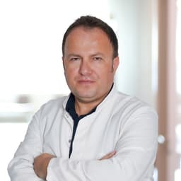 Dr. Özgür Karameşe